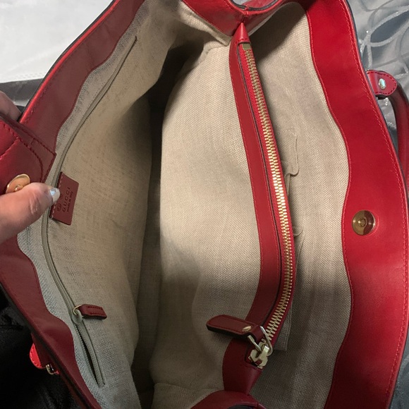 Authentic Gucci large soft tote by Alessandro Michele Red. Microguccissima - Picture 7 of 15